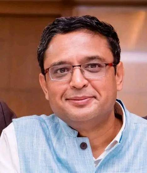 लोक सभा चुनाव के लिये पैनल में नाम होने के बावजूद दो दिन पूर्व कांग्रेस छोड़ने वाले मनीष खंडूड़ी लौटे पिता-बहन की पार्टी में 55 1709887601689