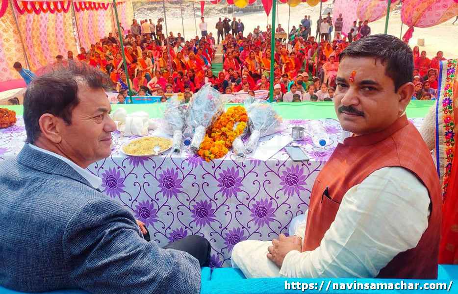 नैनीताल: दूरस्थ ओखलकांडा में एक मंच पर दिखे भाजपा-कांग्रेस नेता... 31 Dr. Harish Bisht Mukesh Bora