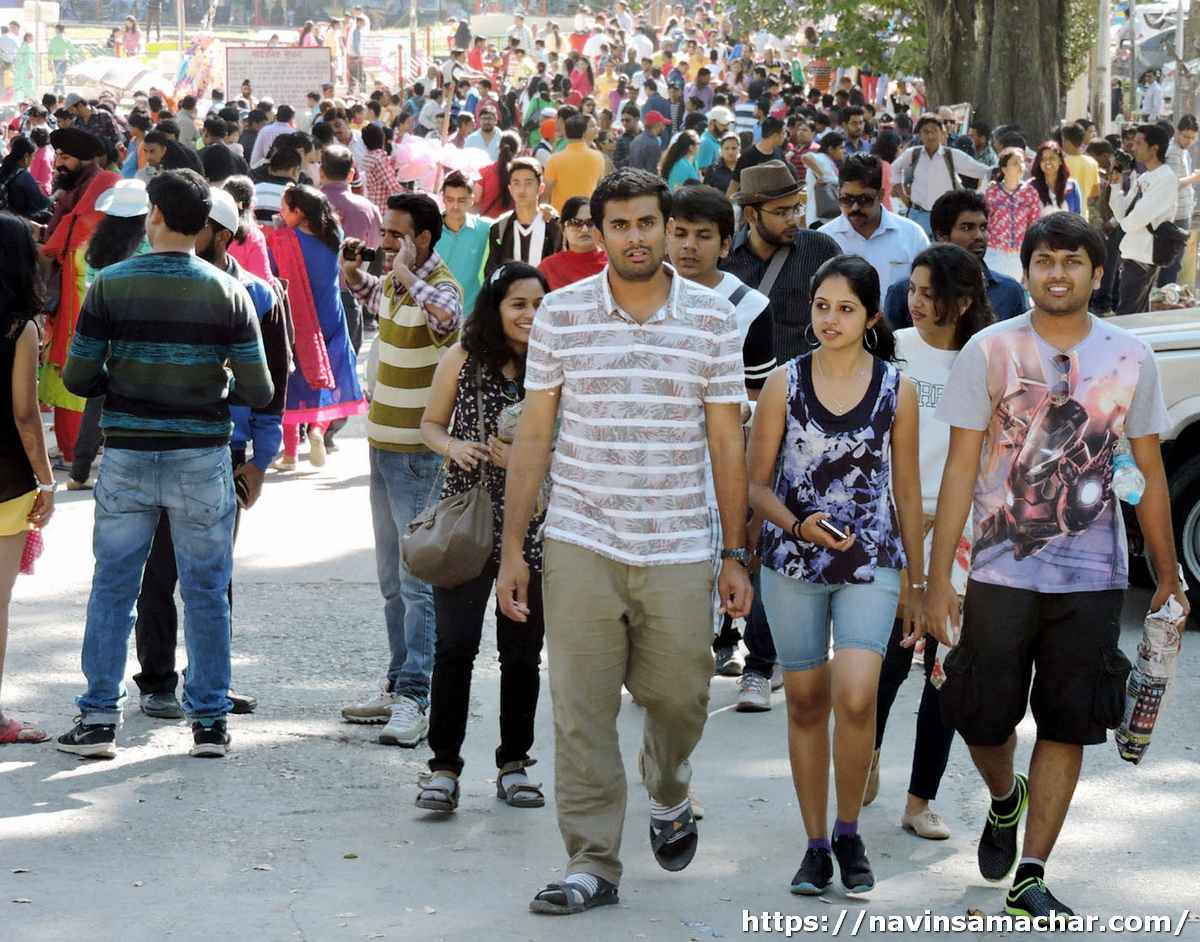 Tourists in Nainital